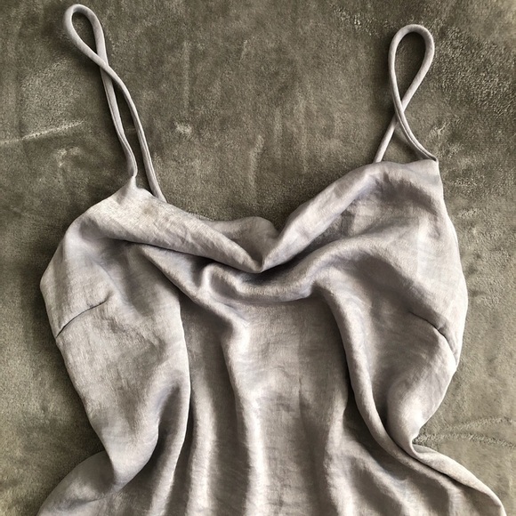 Persaya Women’s Silver cowl neck tank top size Medium Stretch Party Date - Picture 3 of 3